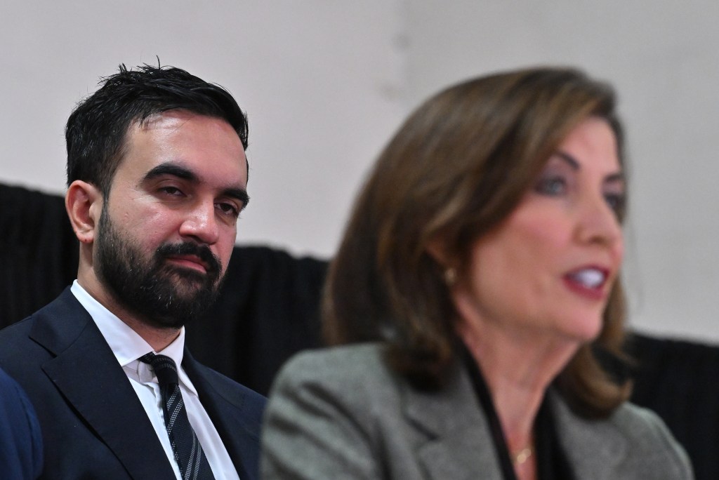 Zorhan Mamdani and Kathy Hochul at an event.