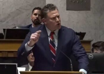 ‘Sign it!’ Red state Republican yells at GOP colleagues opposing ‘political’ redistricting