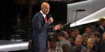 Trump official rebuked for declaring that a ‘benevolent monarchy’ is best for Middle East