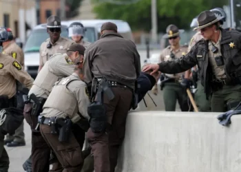 ‘That is ridiculous to me’: Ex-federal judge blasts Supreme Court’s free pass for ICE