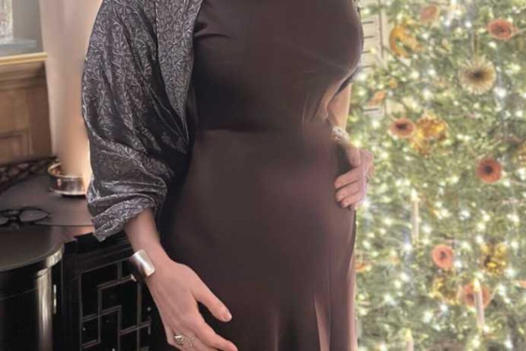 ‘December stunner’: Pregnancy rumors swirl as MAGA congresswoman releases suggestive photo
