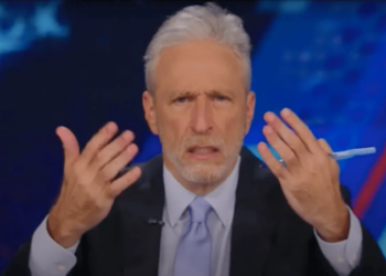 Comedian slammed for mocking COVID-cautious people still wearing masks