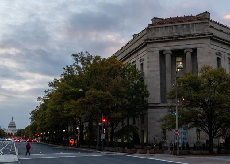 Justice Dept. Asks Appeals Court to Kill Contempt Inquiry Into Deportation Flights