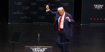 Outrage as Trump quietly mulls fresh ‘tax windfall’ for corporations