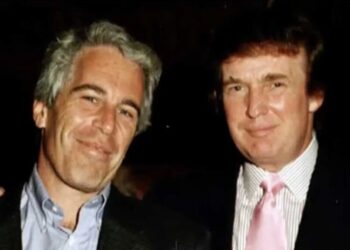 Alex Jones warns Trump is mishandling Epstein files and walking into a political trap