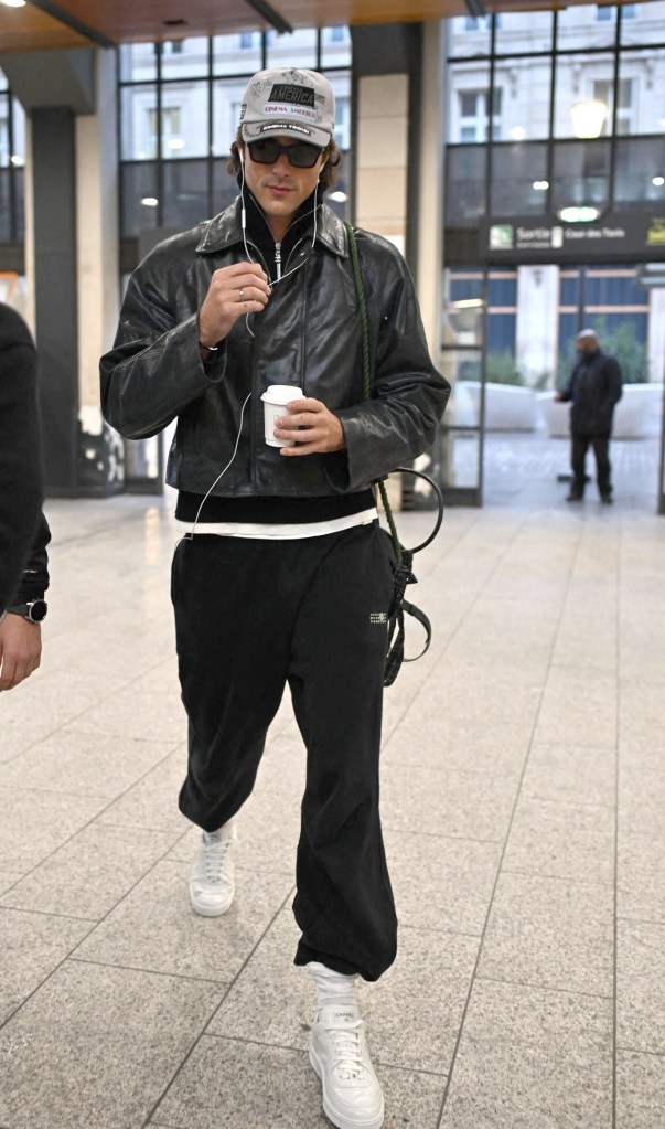 Jacob Elordi departing Paris, taking the Eurostar from Gare du Nord to London.