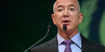 Top editors irked as Jeff Bezos’ Washington Post churns out ‘error-riddled’ AI podcasts