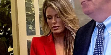 Trump’s disqualified prosecutor brutally mocked for glaring typo in her official signature