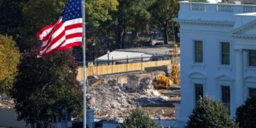 Trump’s $300M White House ballroom makeover gets green light