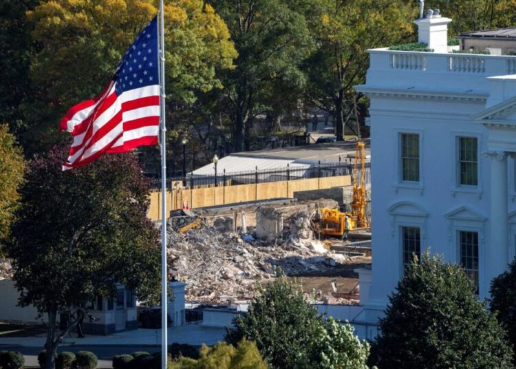 Trump’s $300M White House ballroom makeover gets green light