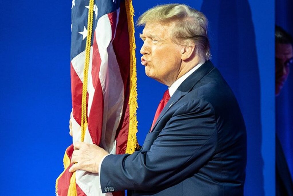 This video proves Trump has completely lost the plot