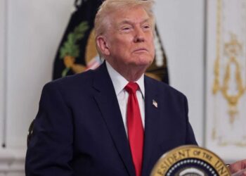 Trump order ignored by Venezuela’s leader — and he shut down airspace in response: report