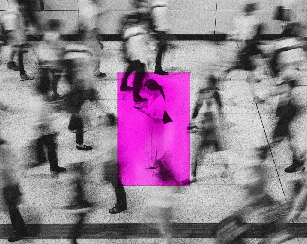 7 Useful Tips for Anyone Connecting to Public Wi-Fi