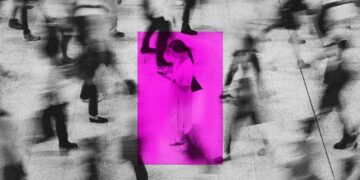 7 Useful Tips for Anyone Connecting to Public Wi-Fi