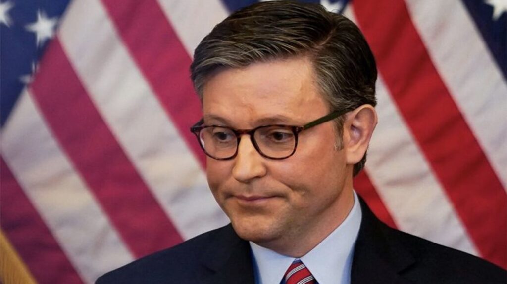 Mike Johnson mocked on CNN facing revolt from female lawmakers: ‘Can’t imagine why!’