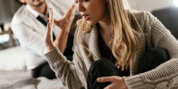 Dear Abby: I’m a teacher, and I hate it when parents ask me to write farewell notes to students