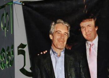 Trump gets warning his handling of latest scandal hit by same missteps as Epstein mess