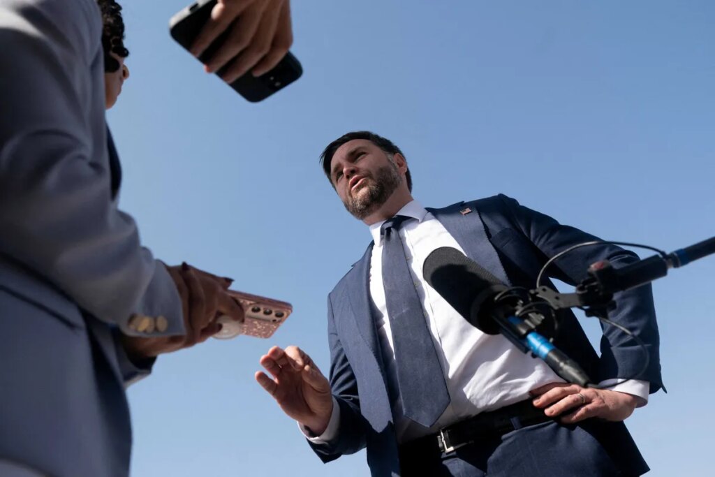 ‘We don’t want your workout pics’: Vance mocked after promising photos of training session