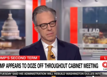 ‘Does that look like listening intently?’ Jake Tapper mocks Trump by pretending to nod off