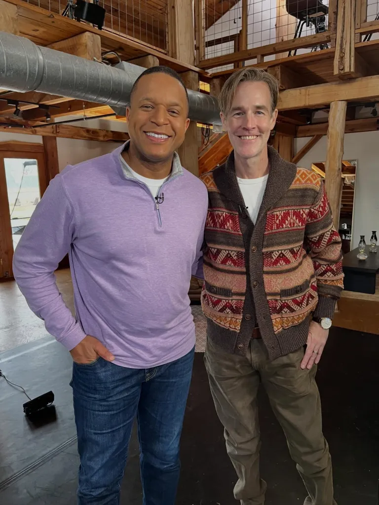 James Van Der Beek poses with an interviewer.