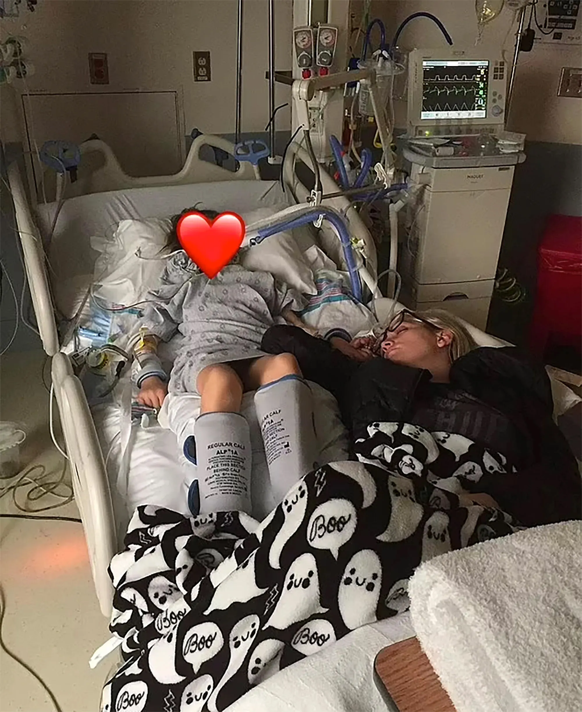 Jamie Lynn Spears and daughter Maddie in the hospital.