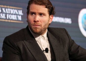 Billionaire pushes return of public hangings as part of ‘masculine leadership’ initiative