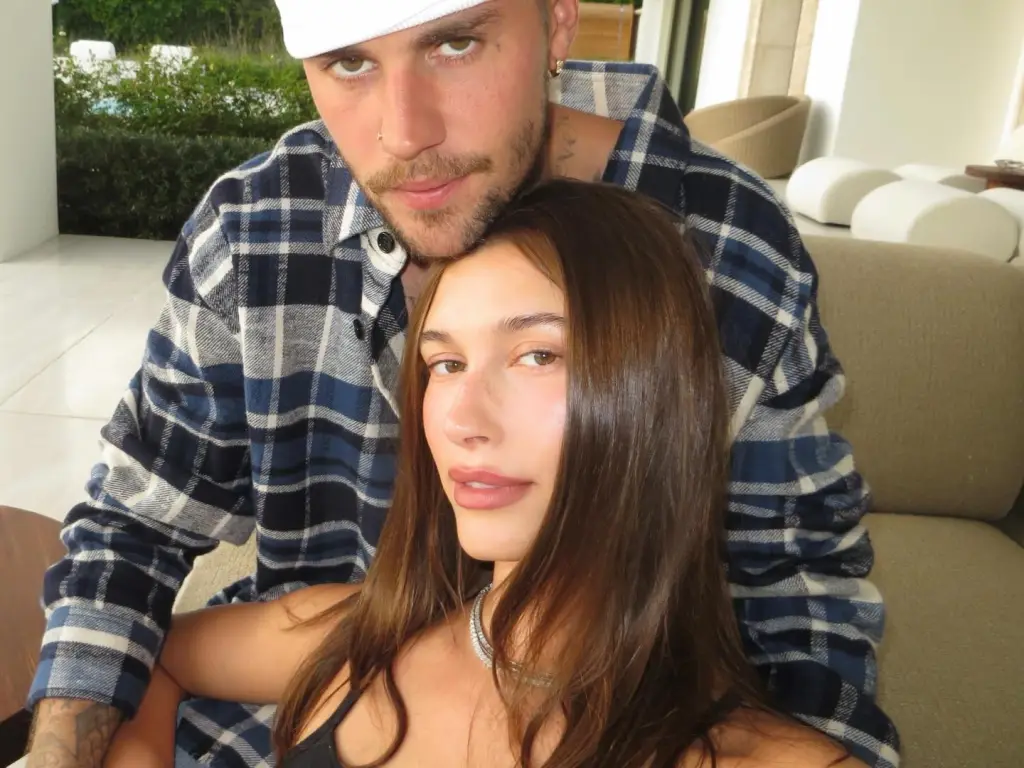 Justin Bieber and Hailey Bieber posing for a selfie.