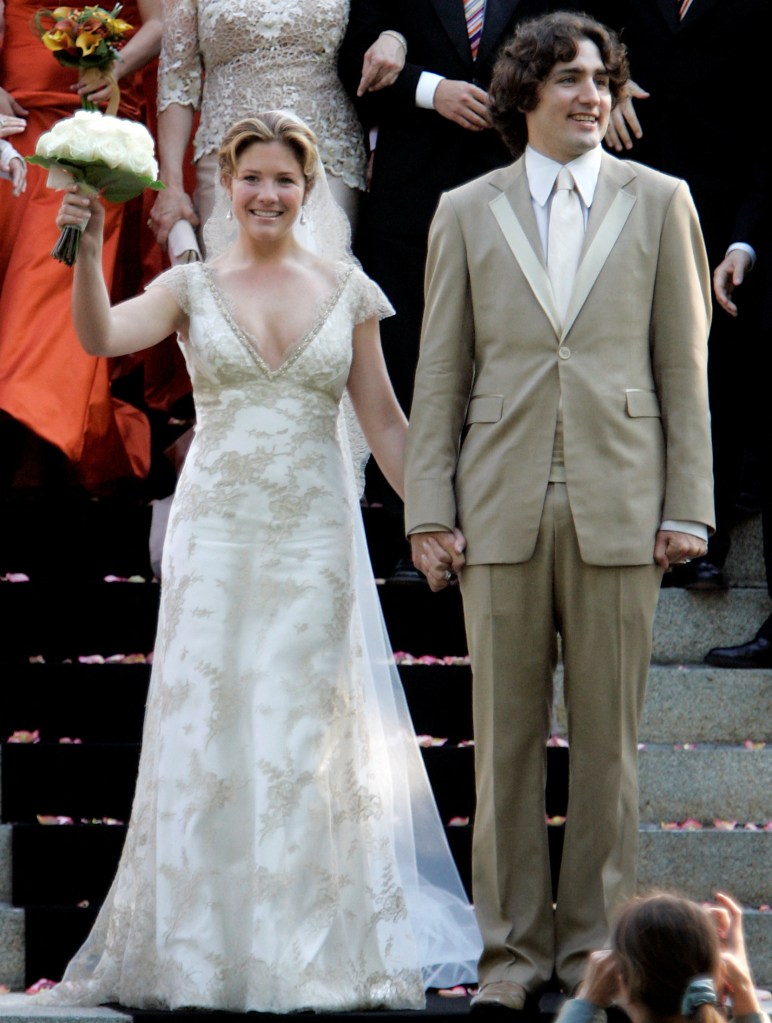 Justin Trudeau and Sophie Gregoire pose for photos following their wedding ceremony.