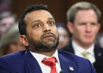 ‘Cosplaying as someone in charge’: Democrat rep mocks FBI head Kash Patel over dossier