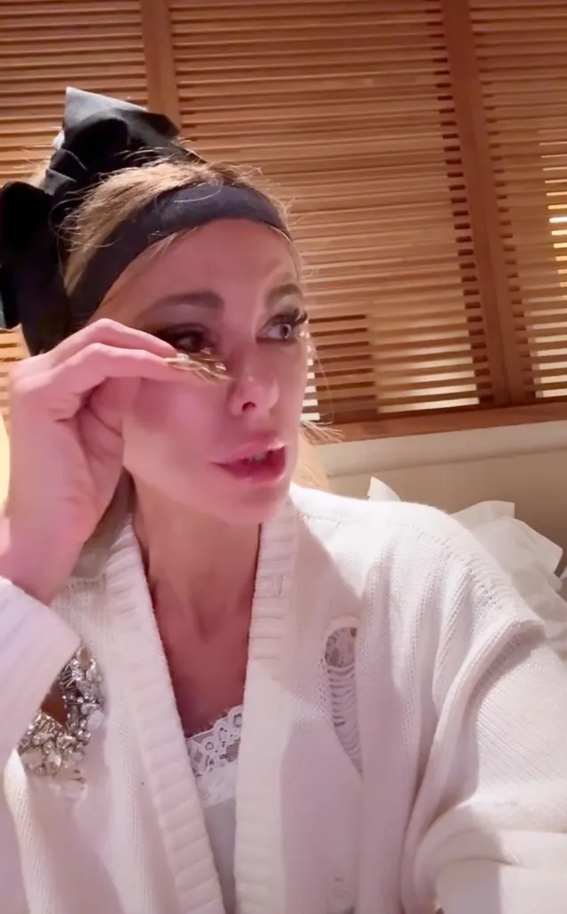 Kate Beckinsale tearing up.