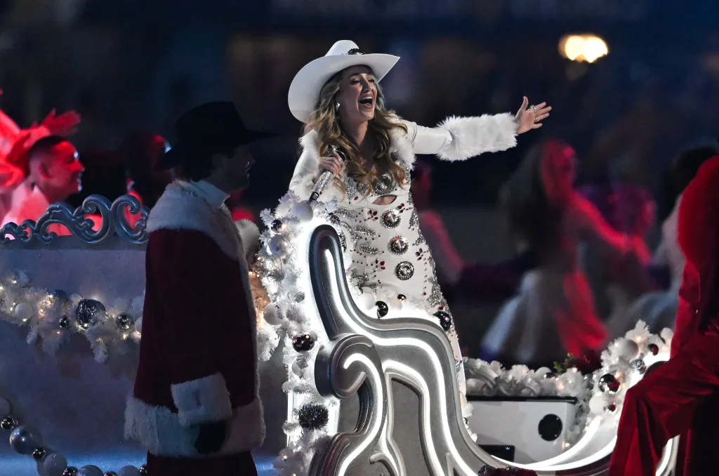 Lainey Wilson performs at the halftime show of the 2025 Christmas Day NFL game on Netflix