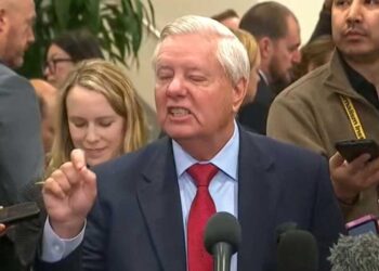 ‘This friggin’ video!’ Lindsey Graham loses it as reporters press on Trump’s boat strikes