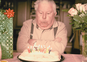 Forget Diet and Exercise. People Who Live Longest Do This.