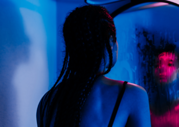 Looking at Too Many AI Images of Herself Gave This Woman AI Psychosis