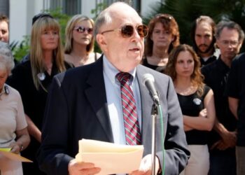 Lou Cannon, Journalist and Ronald Reagan Biographer, Dies at 92