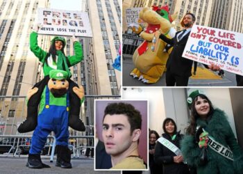 Loony Luigi Mangione fans dress up, line up for chance to see alleged cold-blooded killer in NYC court