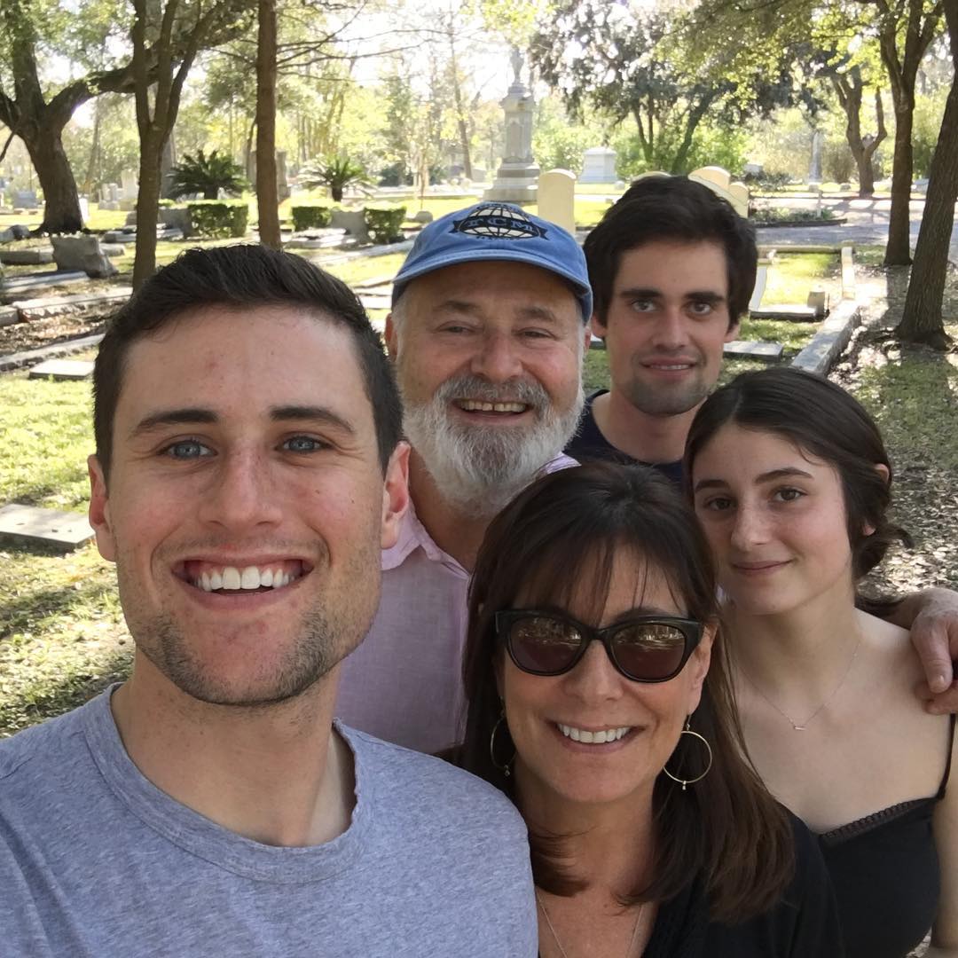 Rob Reiner, Michele Reiner, and their children, Jake, Nick, and Romy.