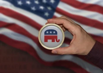 GOP will suffer in midterms if they keep their ‘head in the sand’ on key issues: analyst