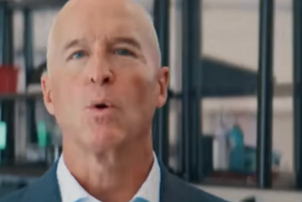 ‘Rogue’ Republican ‘catching flak’ after saying he doesn’t identify with GOP