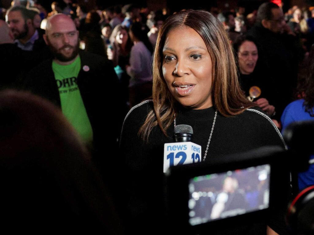 ‘The ham sandwich wins’: Trump admin shamed over another failure to indict Trump foe