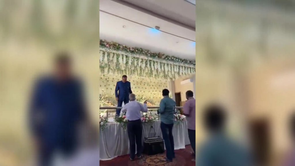 With the hall fully decorated and arrangements in place, the bride’s family decided not to postpone the event. 