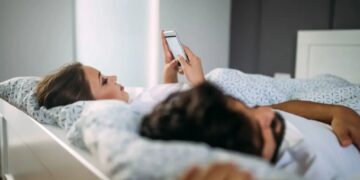 Dear Abby: My husband shared a bed with a female family friend half his age — then he did it again