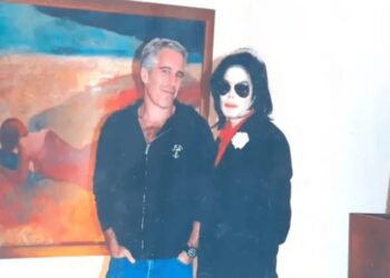 Jeffrey Epstein pictured with pop legend and alleged pedophile Michael Jackson in DOJ’s latest document release