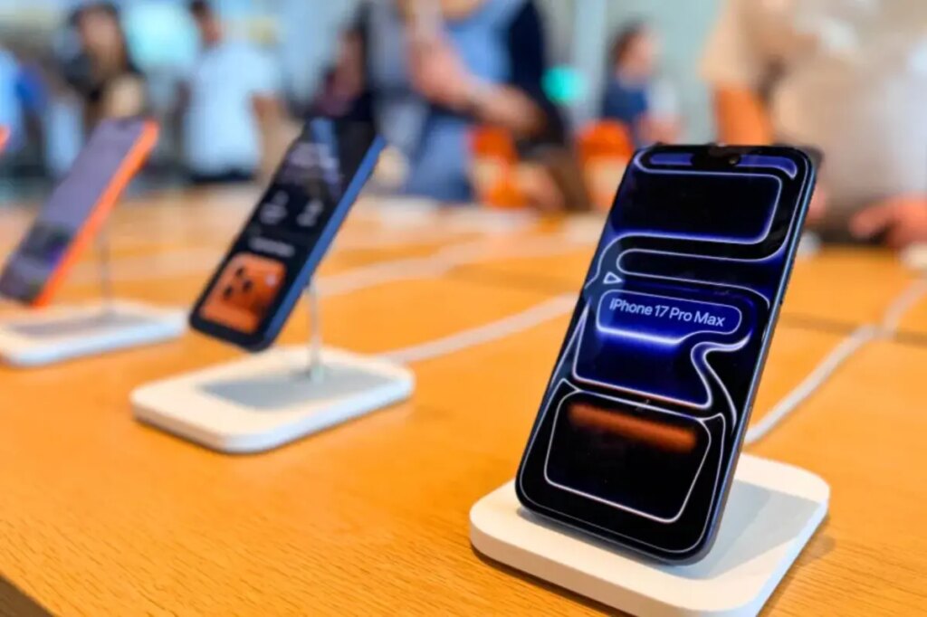 Apple patches two zero-day flaws used in targeted attacks