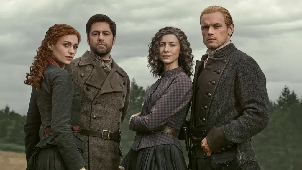 outlander-sophie-skelton-richard-rankin-caitriona-balfe-sam-heughan-starz