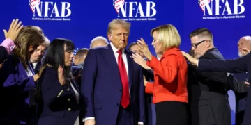 Pastor responds to MAGA’s ‘keep Christ in Christmas’ message by calling out its hypocrisy