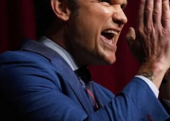 ‘Oh boy’: Hegseth stuns as he hurls admiral under the bus on bombshell kill order