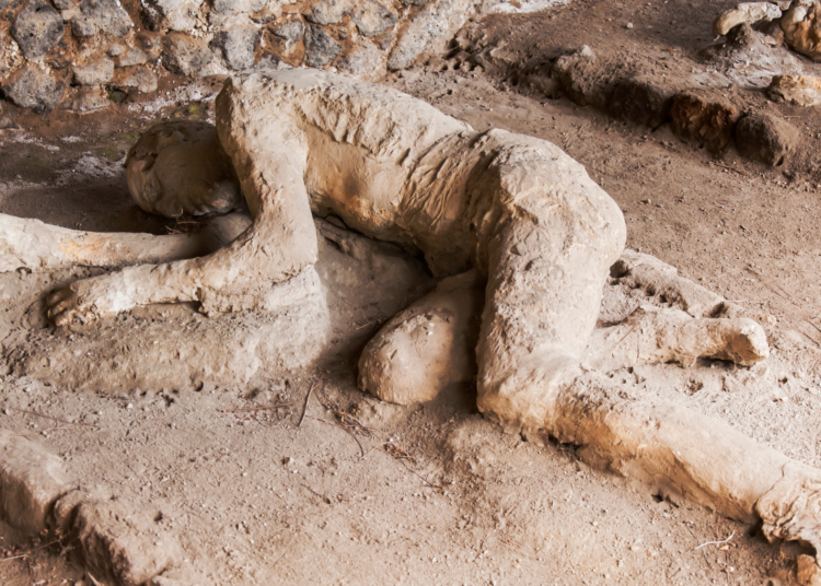 Pompeii Clothing Suggests We’re Wrong About When Vesuvius Erupted