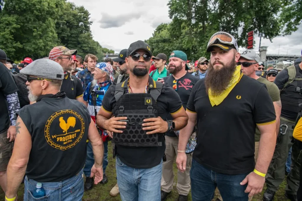 Experts fear pro-Trump paramilitary groups may ‘become active’ as midterms draw near