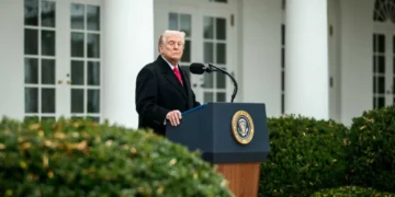 Experts blame Trump as blue collar jobs collapse